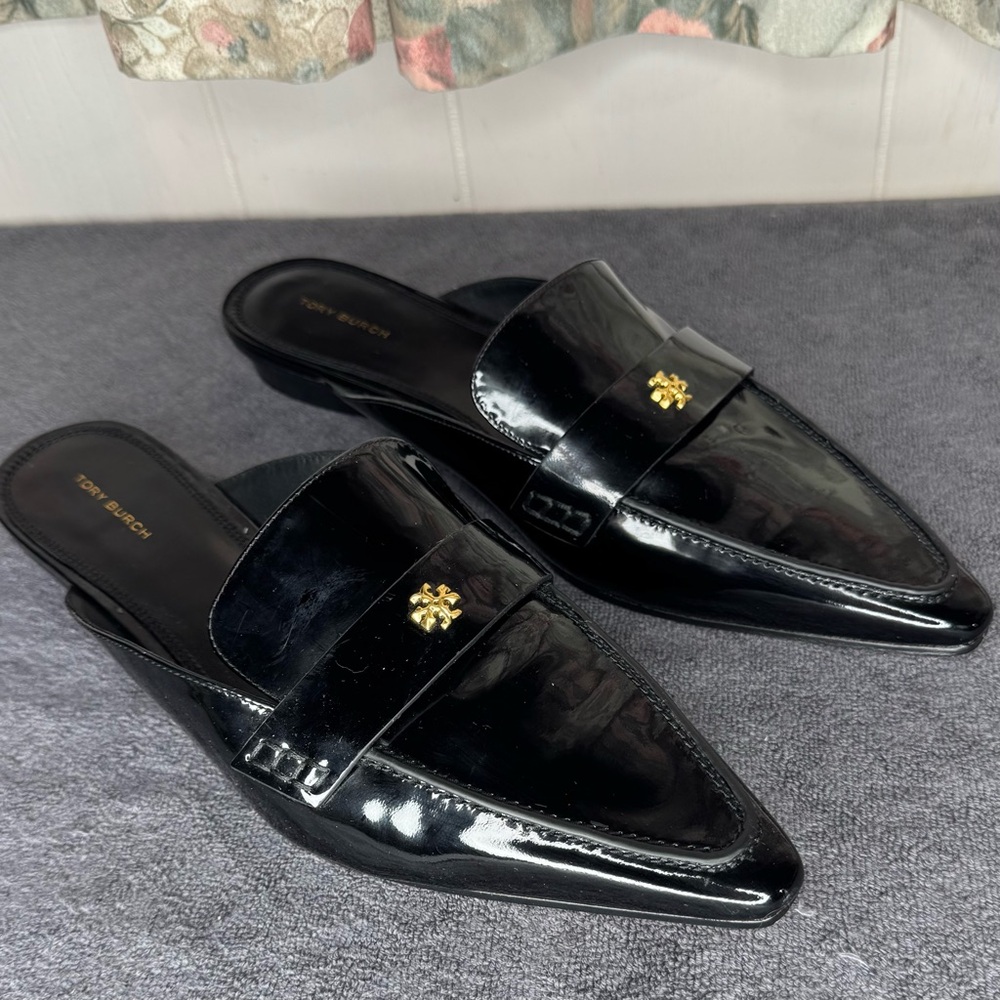 Tory Burch pointed-toe loafers black patent leather Size 11